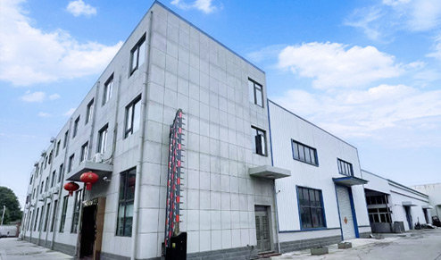 <p>揚(yáng)州信之諾機(jī)械有限公司是中國(guó)飲料工業(yè)協(xié)會(huì)，中國(guó)酒業(yè)協(xié)會(huì)，中國(guó)食品工業(yè)協(xié)會(huì)啤酒專(zhuān)業(yè)委員會(huì)會(huì)員單位。公司地處京杭大運(yùn)河畔，千年古驛高郵城南工業(yè)區(qū)。</p><p>公司自創(chuàng)辦以來(lái)堅(jiān)持以“質(zhì)量是企業(yè)的生命”的服務(wù)理念，為啤酒、黃酒、白酒、調(diào)味品、飲料、生物化工等行業(yè)提供各種成套設(shè)備。受到了百事可樂(lè)、農(nóng)夫山泉、達(dá)利園、青島啤酒集團(tuán)、華潤(rùn)啤酒集團(tuán)、燕京啤酒集團(tuán)、鎮(zhèn)江香醋、老大同、淘大醬油、古越龍山、會(huì)稽山黃酒等國(guó)內(nèi)外知名廠(chǎng)家的一致好評(píng)。本公司堅(jiān)持以專(zhuān)業(yè)/創(chuàng)新/誠(chéng)信為宗旨，于全國(guó)各地新老客戶(hù)攜手合作共創(chuàng)美好未來(lái)。</p>